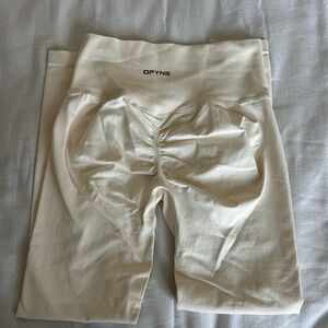 DFYNE cream leggings